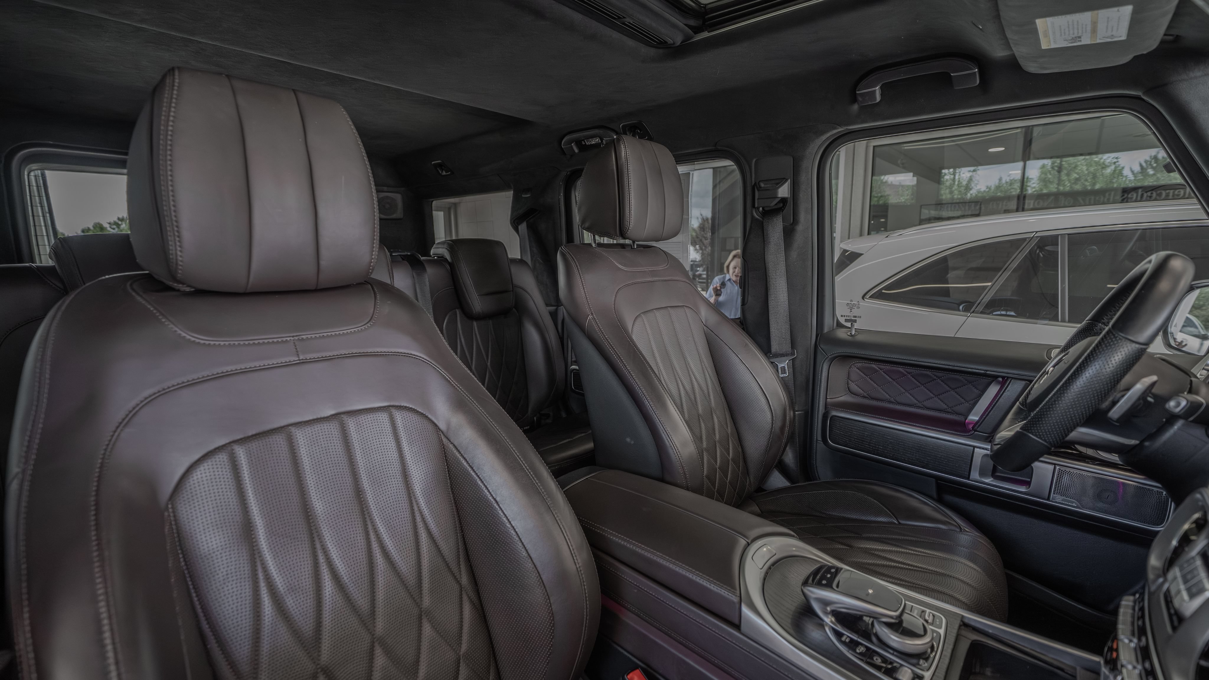 Used 2023 Mercedes-Benz G 550 image 31