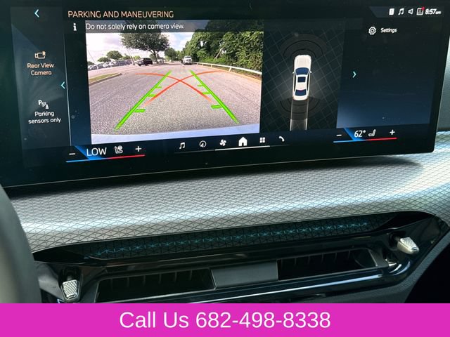 Used 2025 BMW 330i xDrive Sedan AWD/4WD image 26