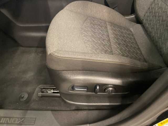 Used 2024 Chevrolet Equinox LT FWD image 25