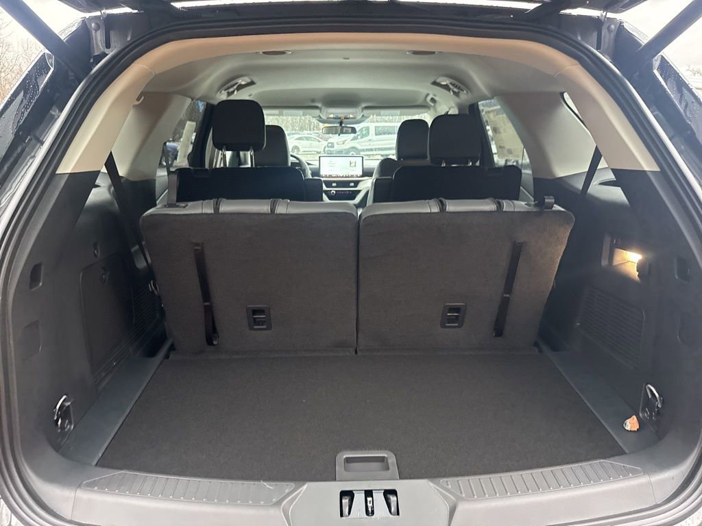 New 2026 Ford Explorer Active w/ Active Comfort Package image 31