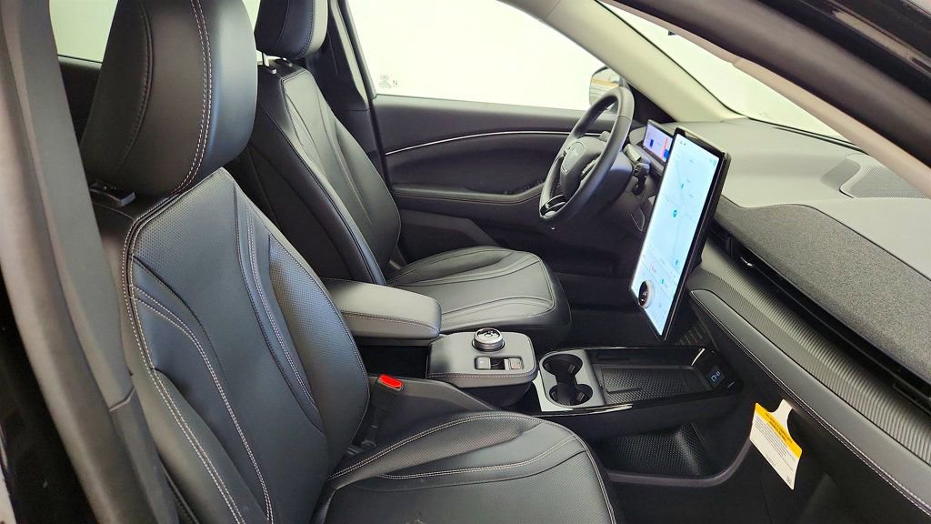 Used 2024 Ford Mustang Mach-E Premium image 23