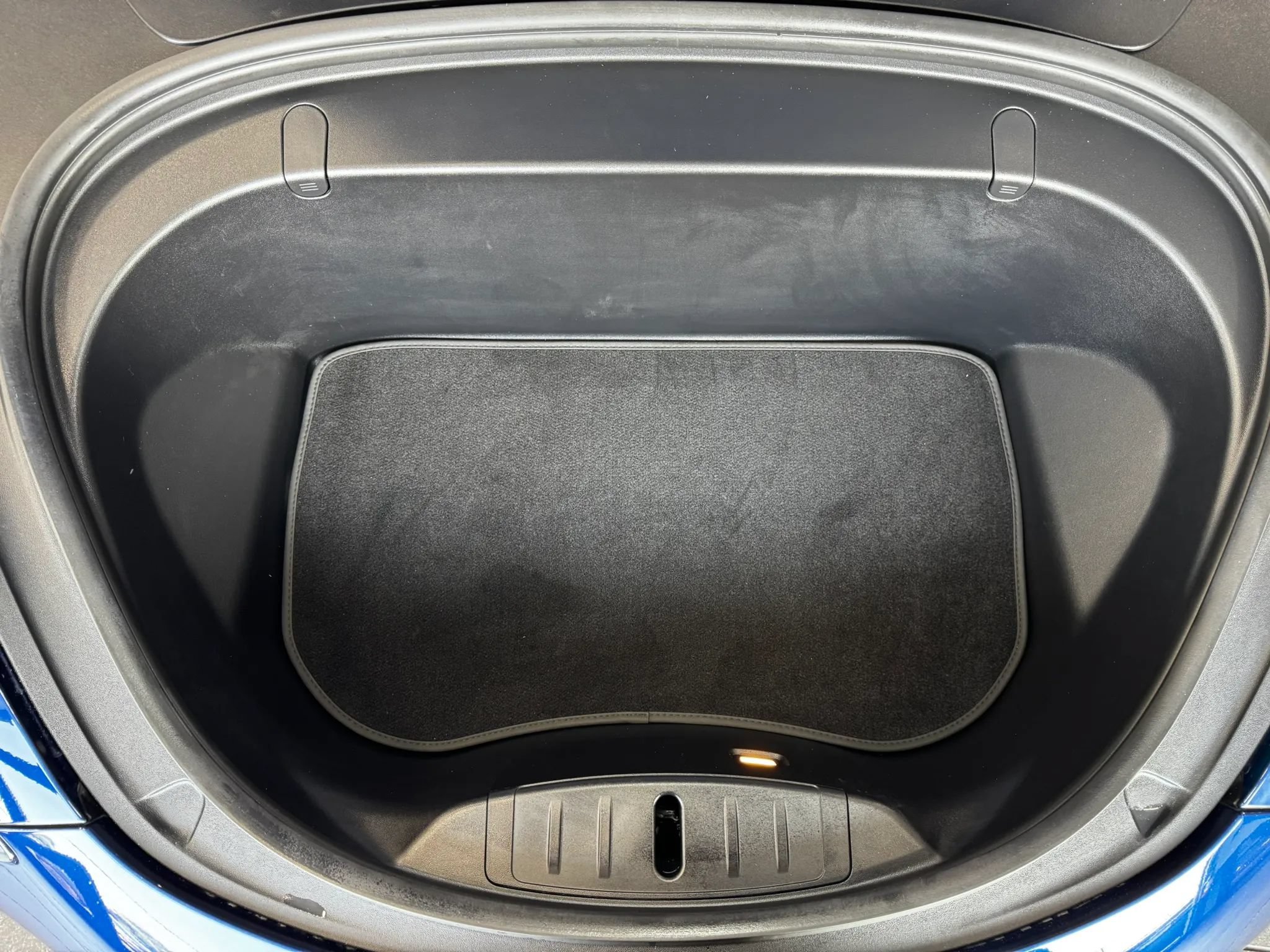 Used 2018 Tesla Model 3 Long Range RWD image 34