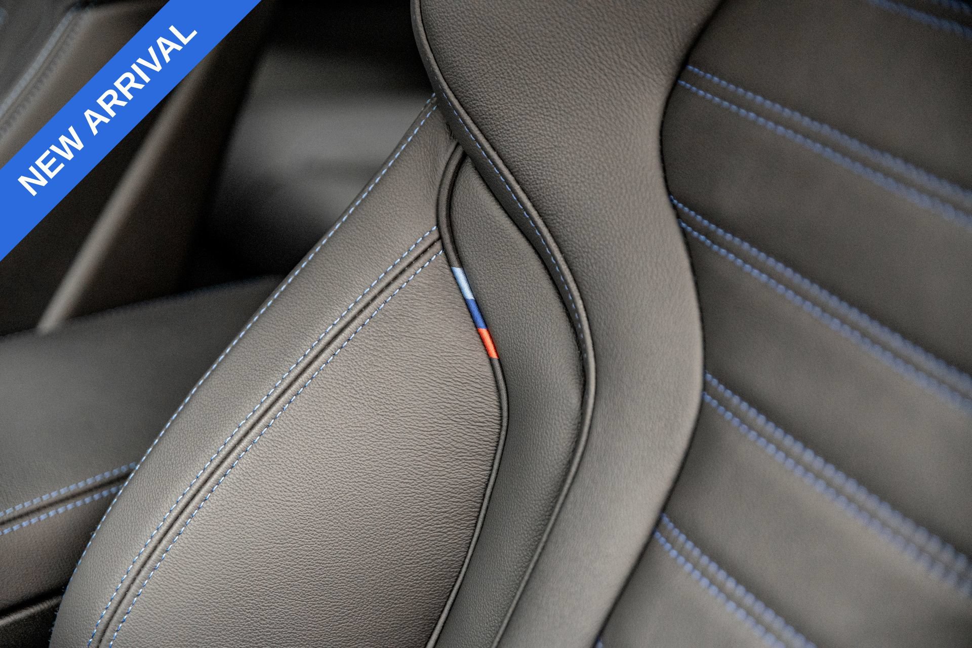 Used 2023 BMW M2 w/ Lighting Package RWD image 22