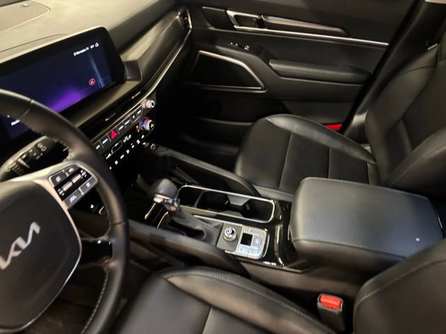 Used 2025 Kia Telluride S FWD image 17