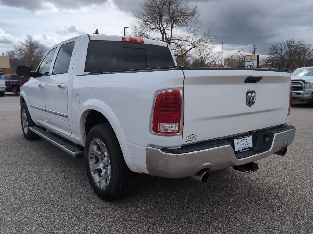 Used 2017 RAM 1500 Laramie w/ Convenience Group AWD/4WD image 8