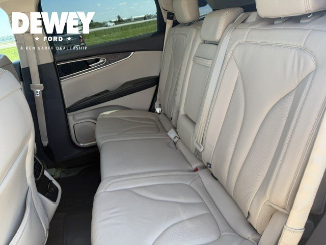 Used 2016 Lincoln MKX Select w/ Select Plus Package FWD image 25