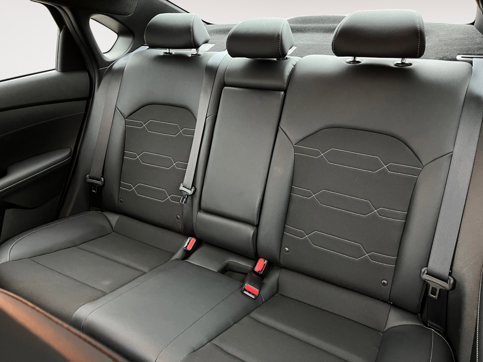 Used 2024 Kia Forte GT-Line image 16