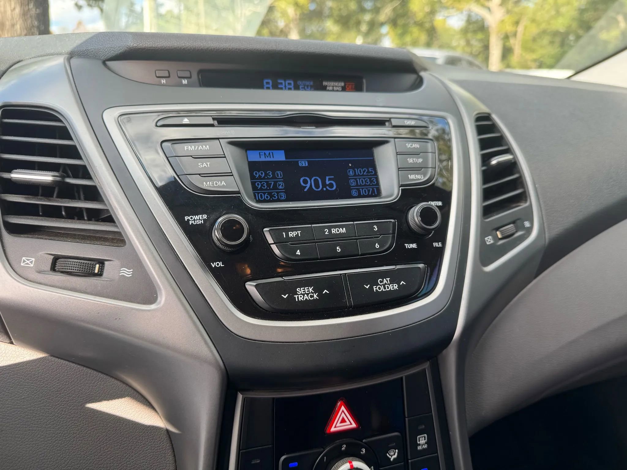 Used 2016 Hyundai Elantra SE image 17