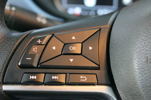 Used 2025 Nissan Versa SV image 13