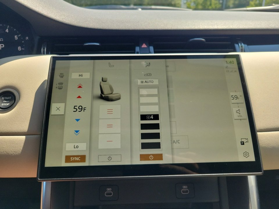 Used 2024 Land Rover Discovery Sport S image 21