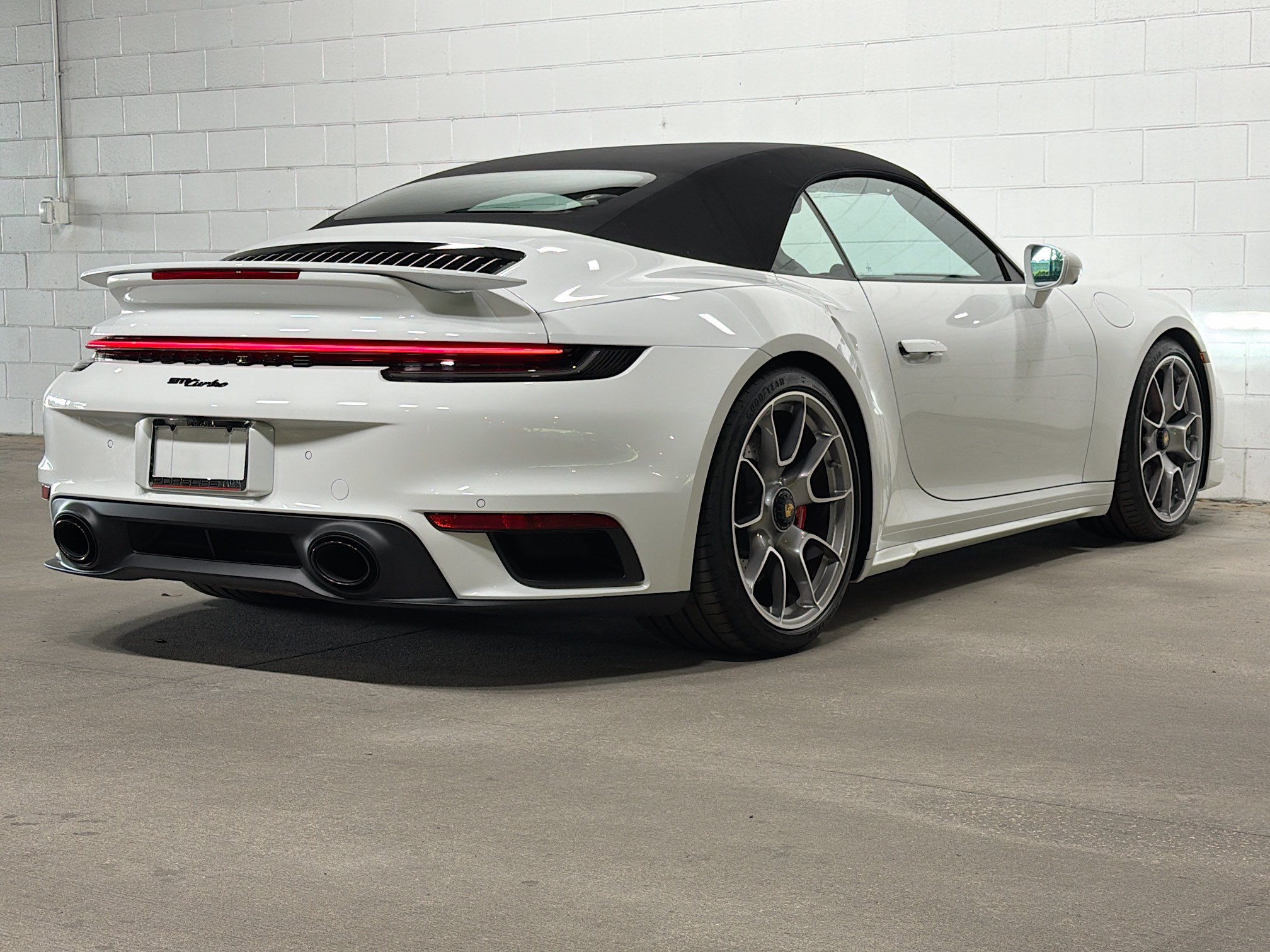 Certified 2024 Porsche 911 Turbo AWD/4WD image 7