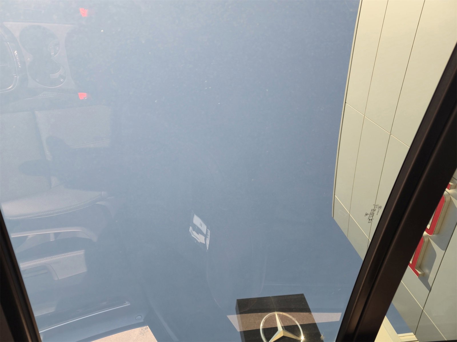 Certified 2025 Porsche Macan image 29