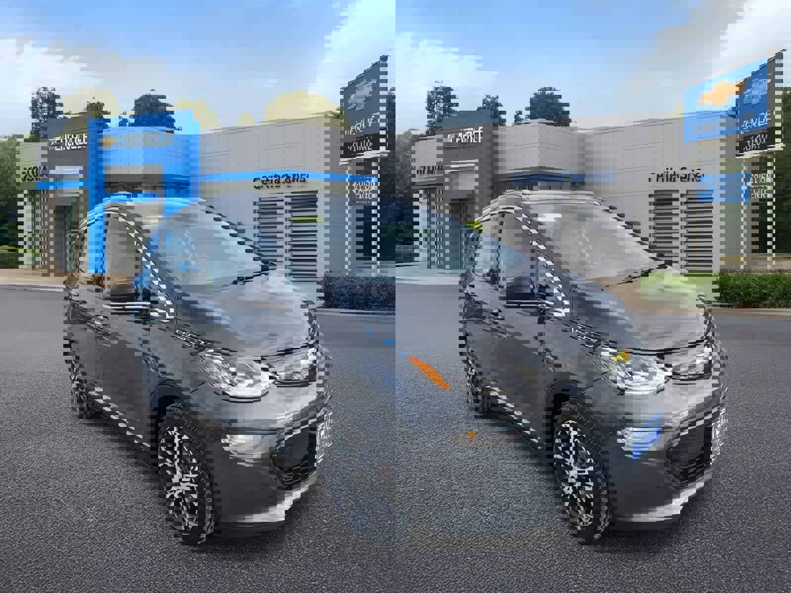 Used 2019 Chevrolet Bolt Premier w/ Infotainment Package image 2