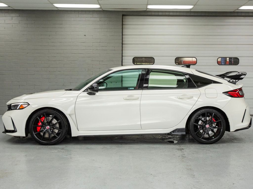 Used 2024 Honda Civic Type R image 4