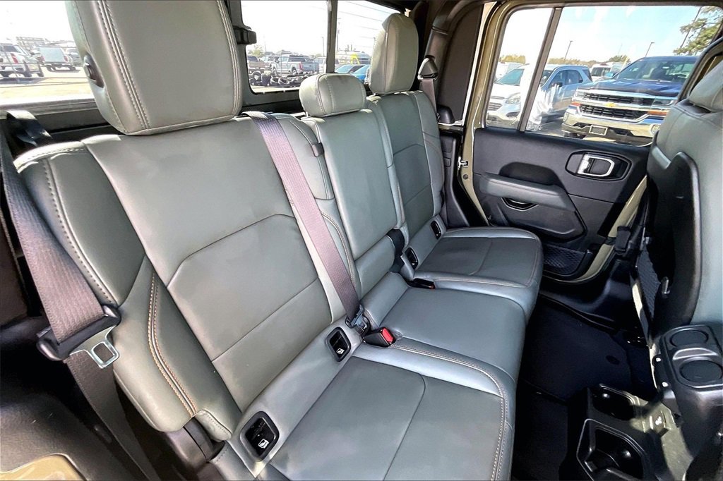 Used 2025 Jeep Gladiator Mojave image 22