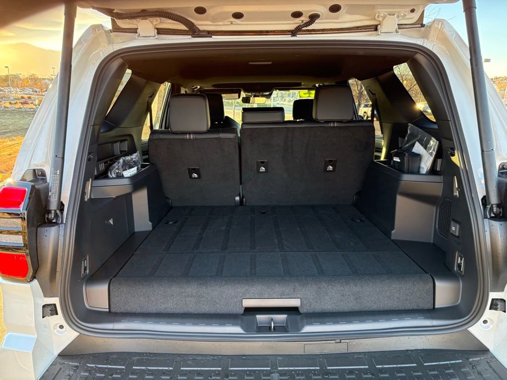 Used 2025 Toyota 4Runner 4WD image 27