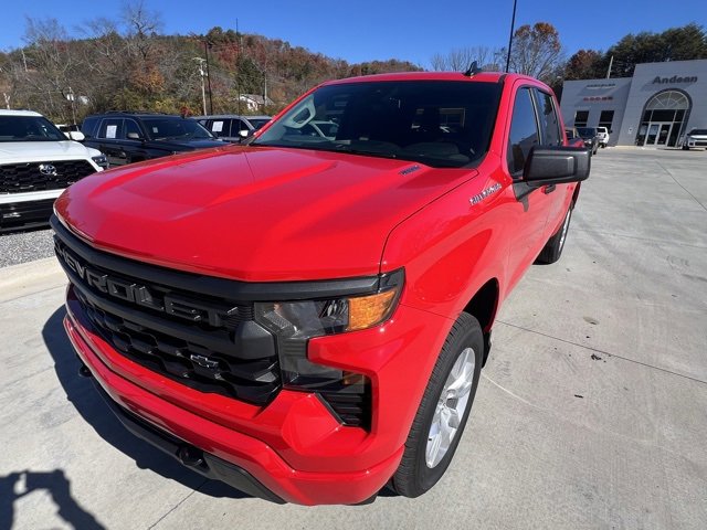 Used 2025 Chevrolet Silverado 1500 Custom image 8