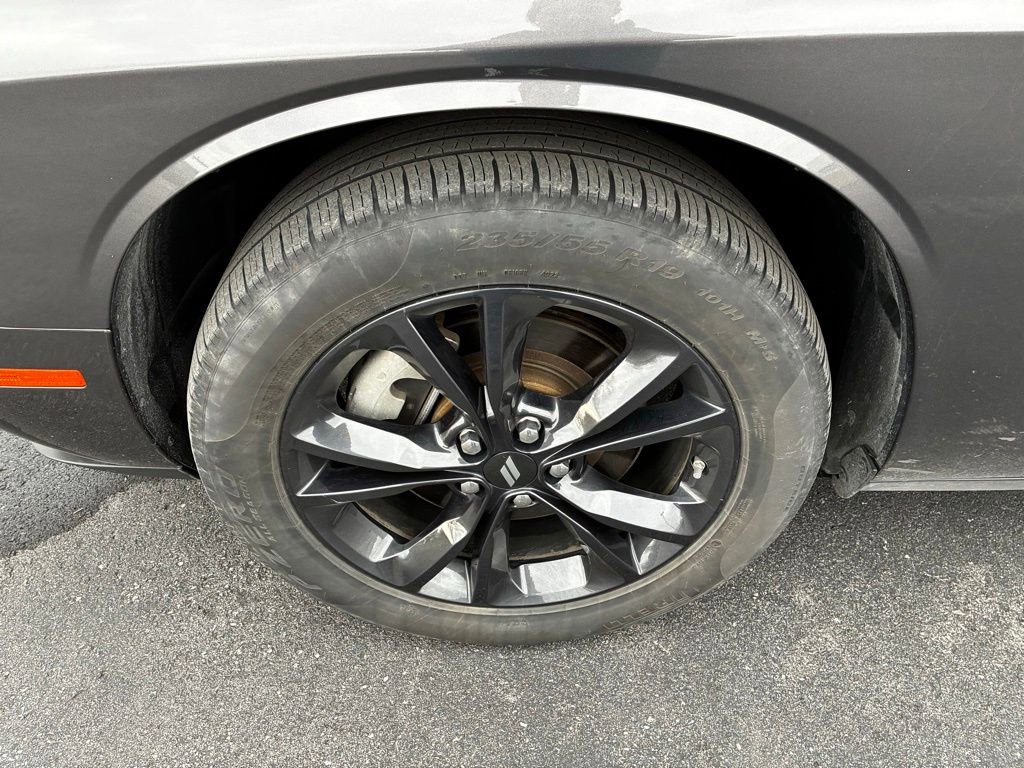 Used 2023 Dodge Challenger SXT w/ Blacktop Package image 17