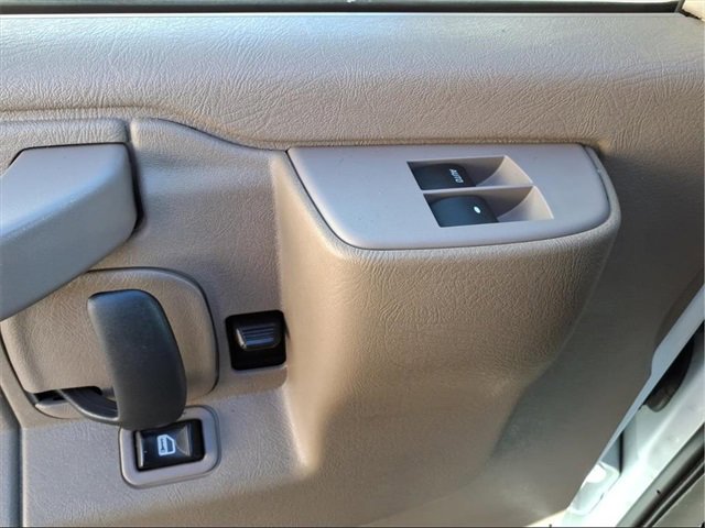Used 2019 Chevrolet Express 2500 w/ Driver Convenience Package image 11