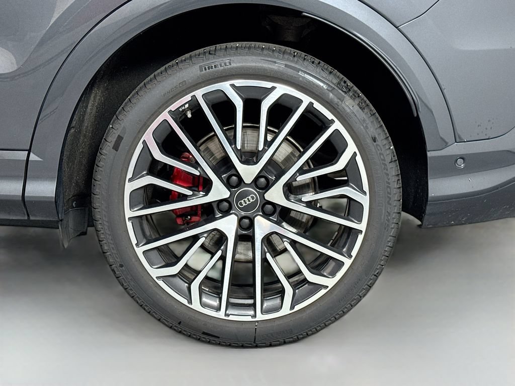Used 2025 Audi SQ5 Prestige w/ Prestige Package AWD/4WD image 10
