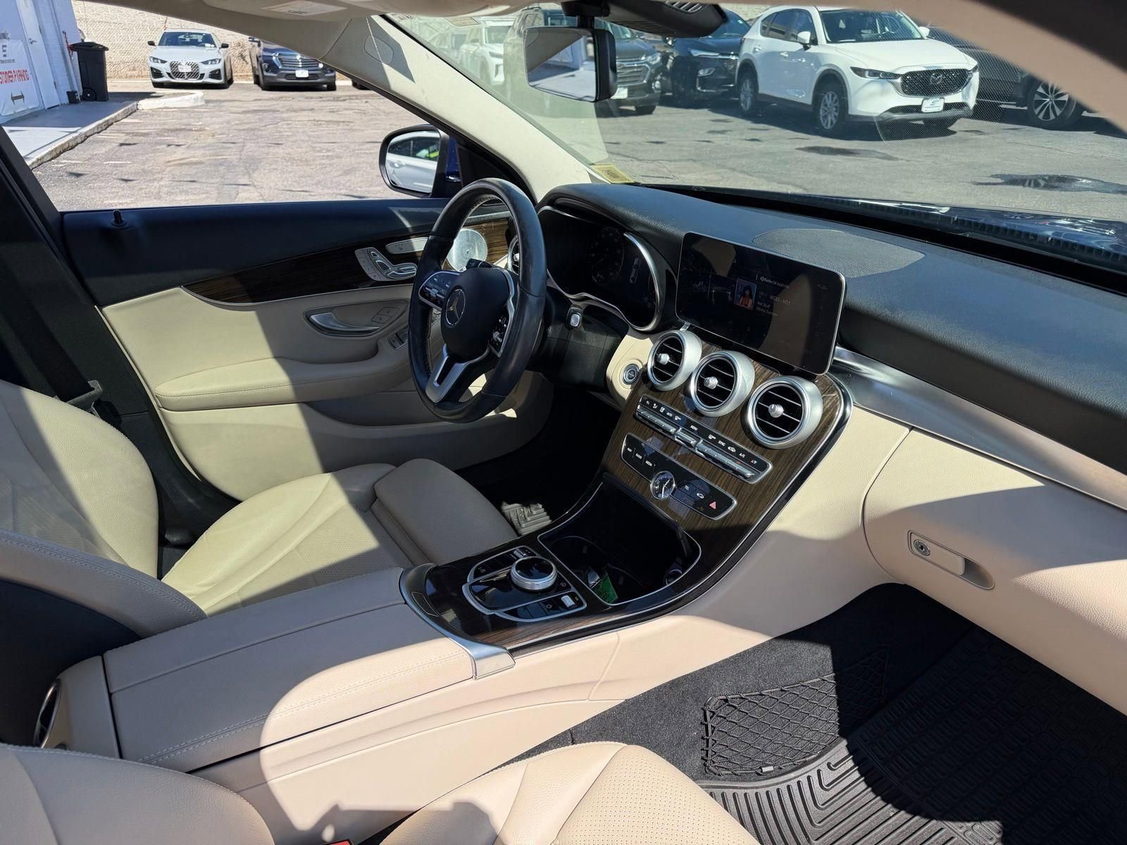 Used 2021 Mercedes-Benz C 300 4MATIC Sedan image 11