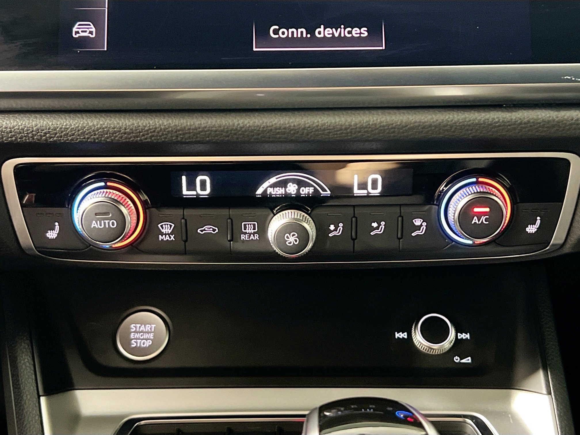 Used 2020 Audi Q3 2.0T Premium w/ Convenience Package image 27