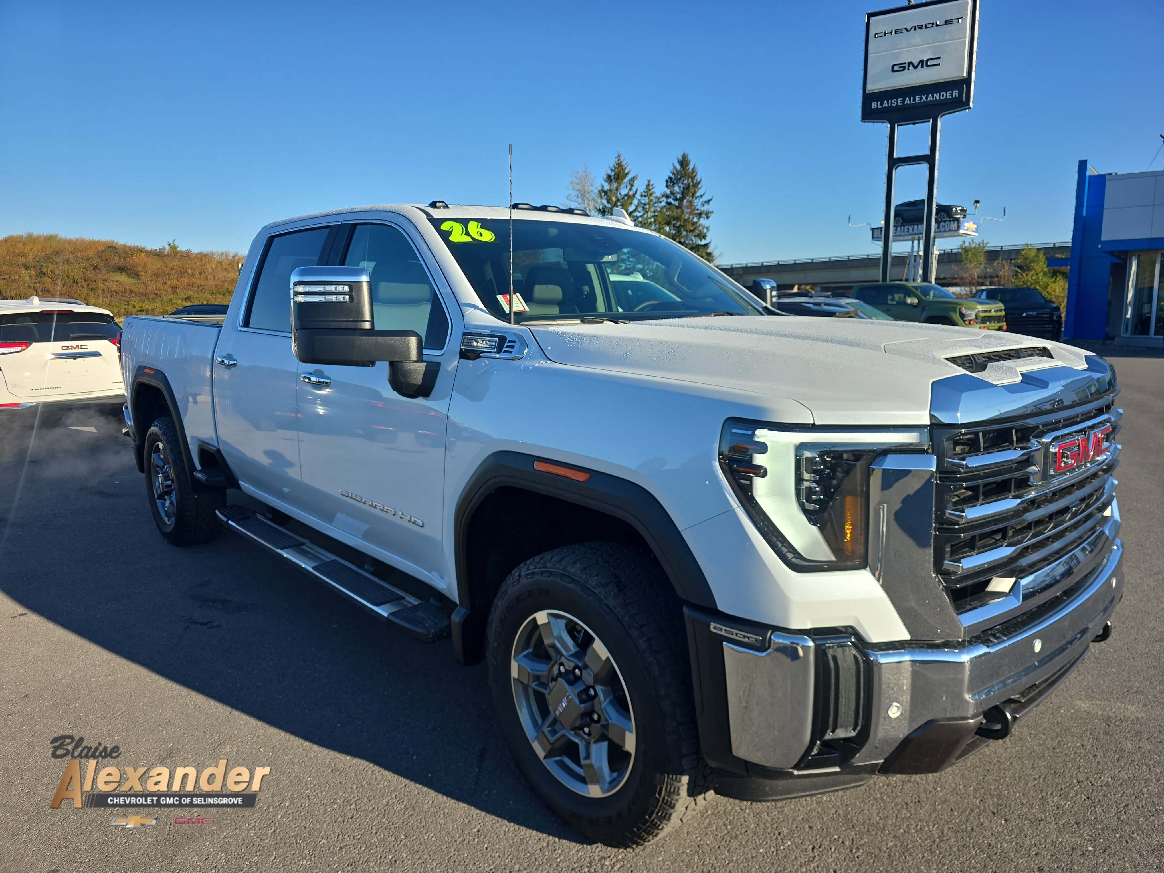 New 2026 GMC Sierra 2500 SLT w/ SLT Premium Package image 1