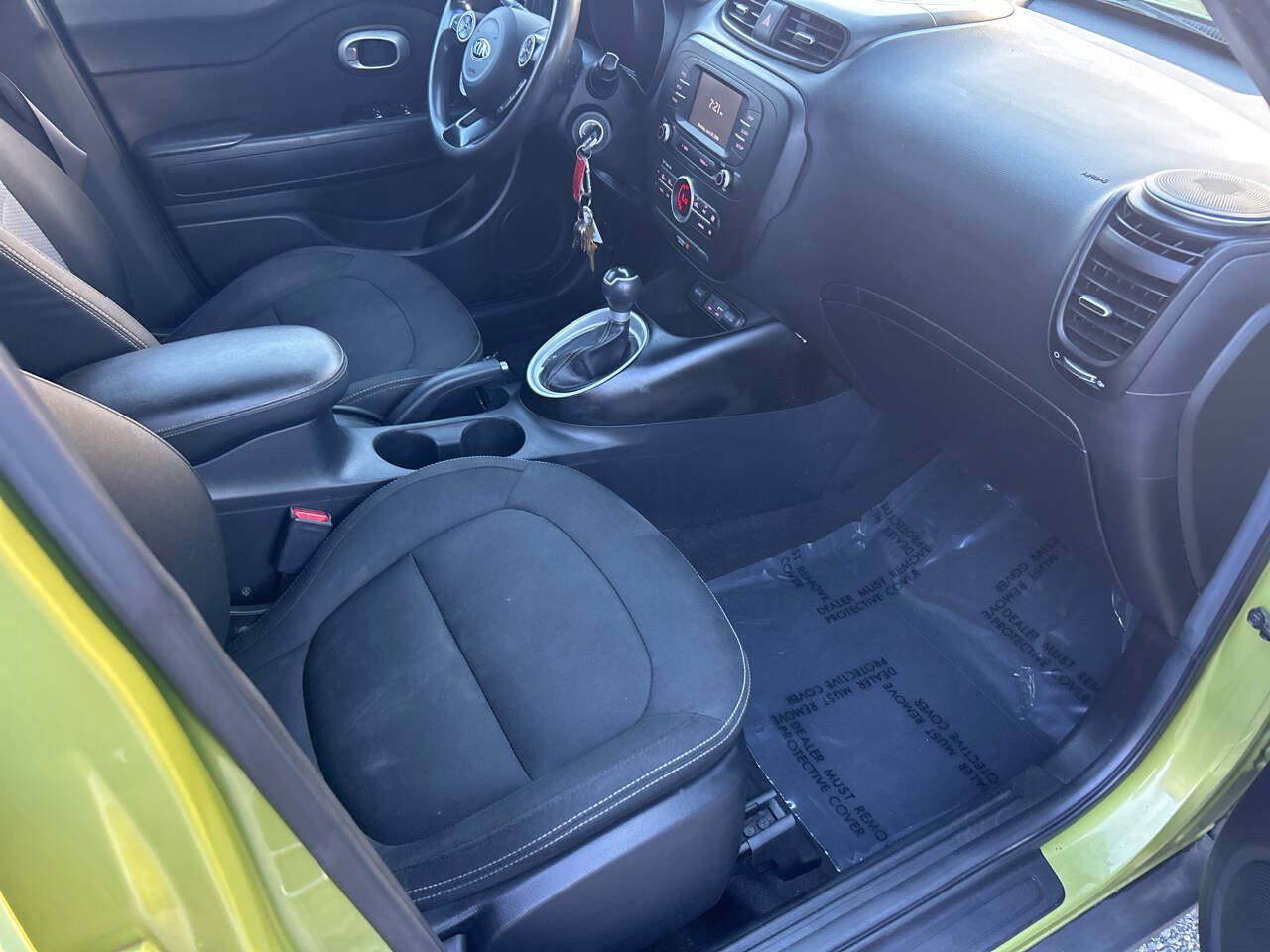 Used 2017 Kia Soul + FWD image 17