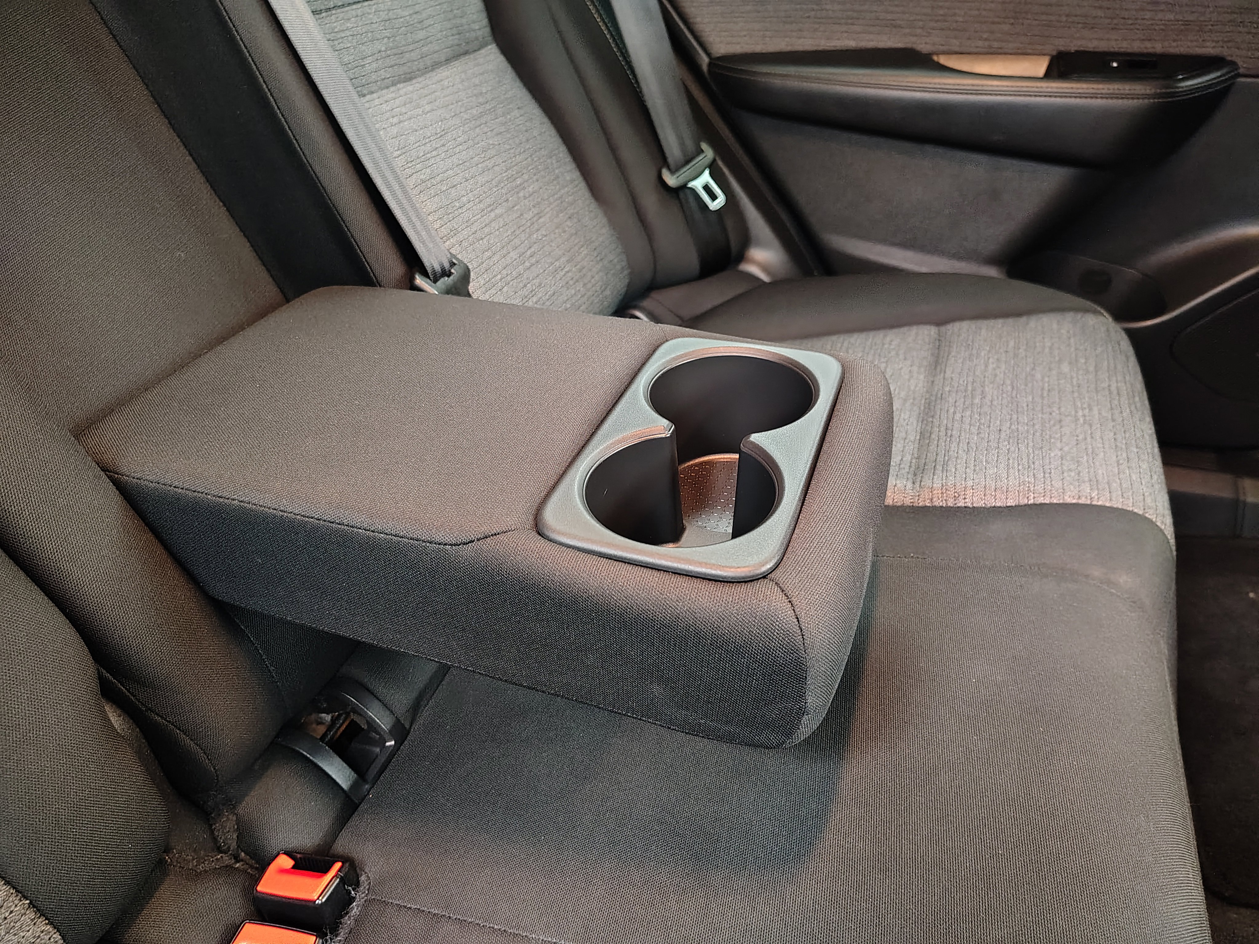 Used 2022 Nissan Rogue S image 26