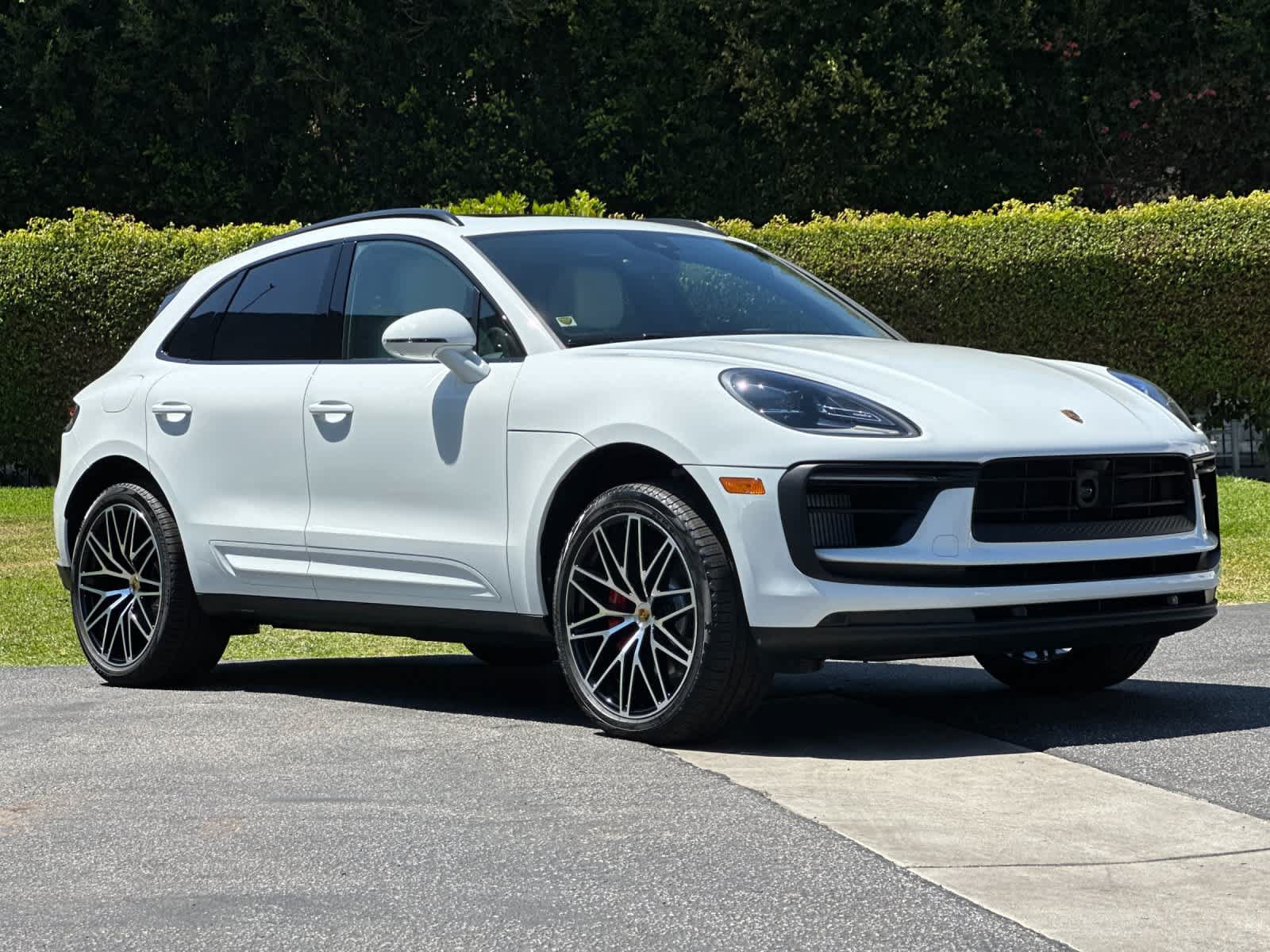 New 2026 Porsche Macan S AWD/4WD image 10