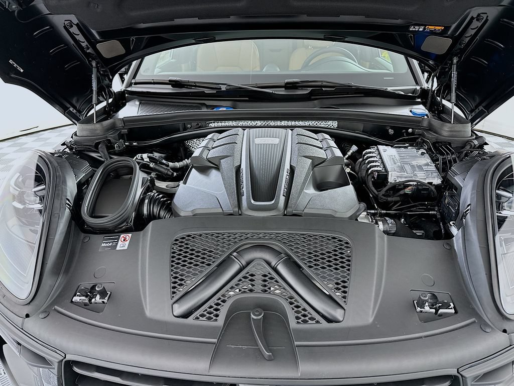 New 2026 Porsche Macan S AWD/4WD image 32