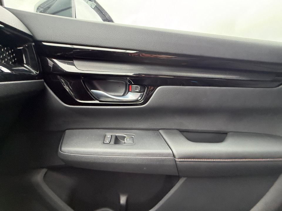 Used 2026 Honda CR-V Sport Touring image 35