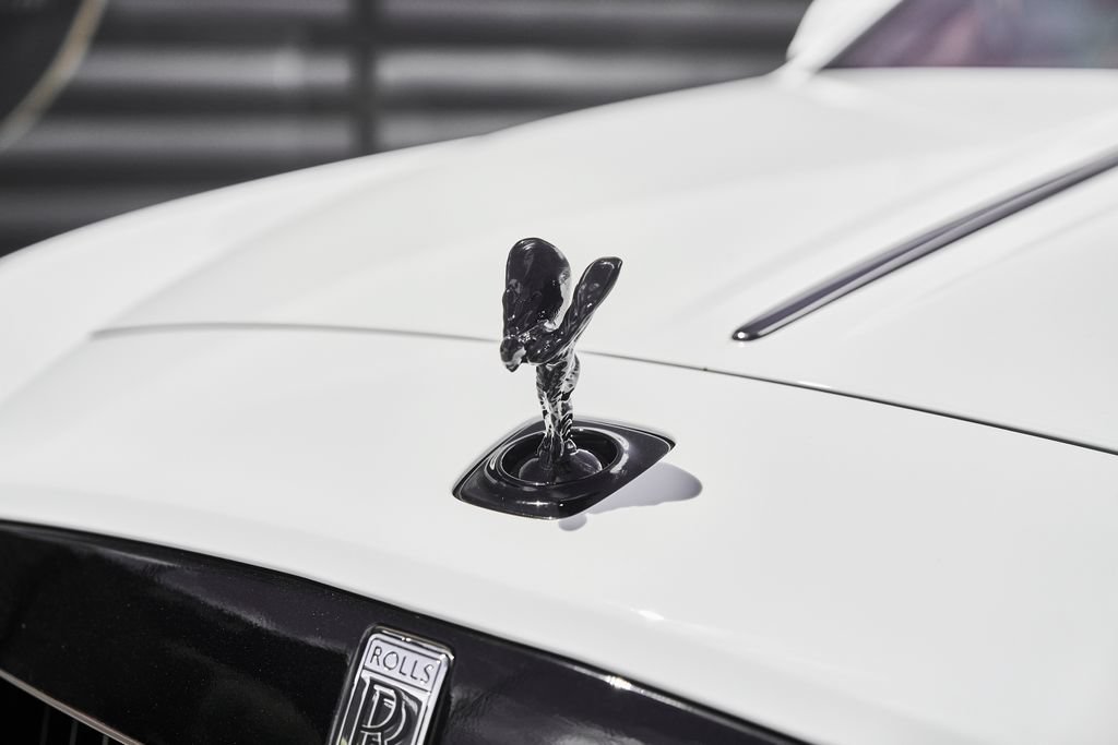 Used 2018 Rolls-Royce Dawn RWD image 8