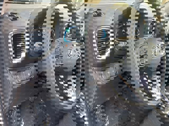 New 2026 Hyundai Venue SE image 17