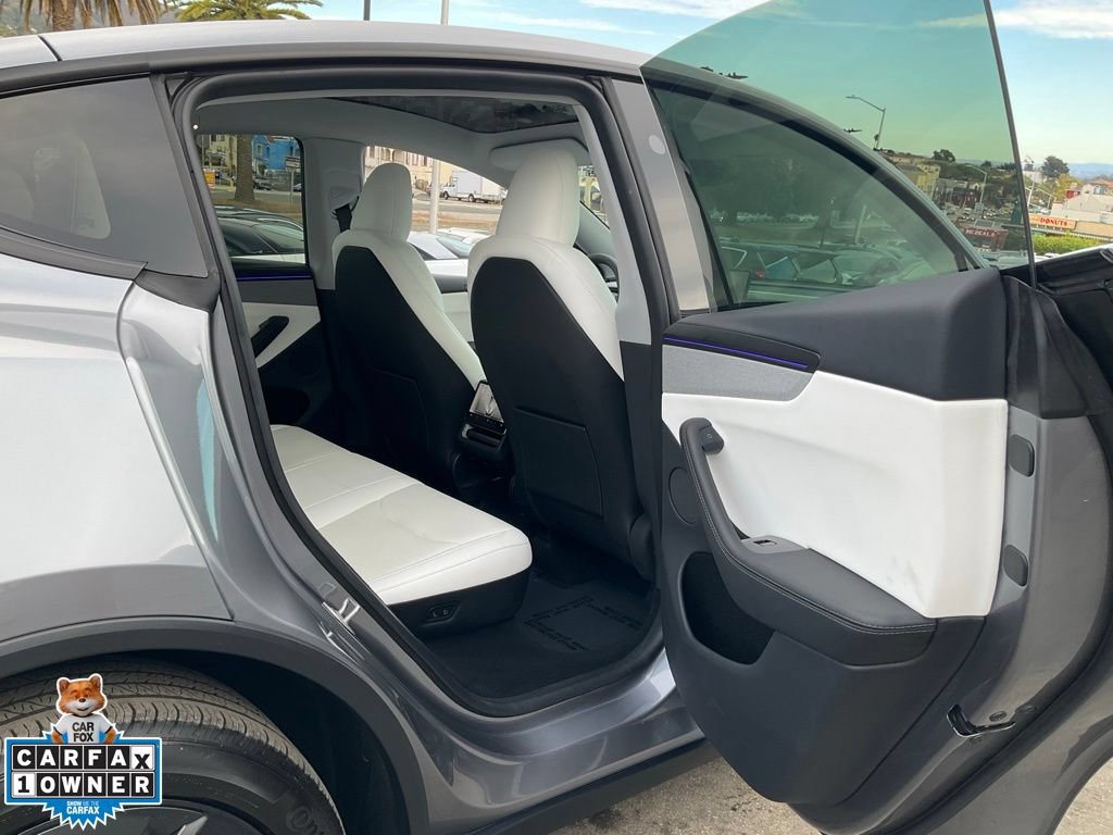 Used 2026 Tesla Model Y Long Range AWD/4WD image 50