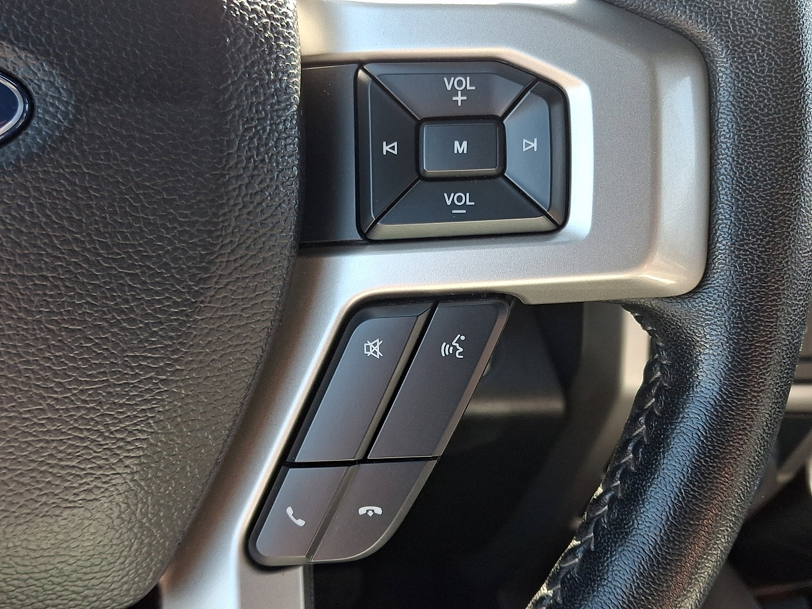Used 2019 Ford F150 Lariat w/ Equipment Group 501A Mid AWD/4WD image 21