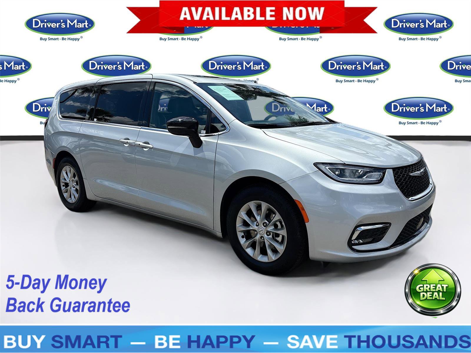 Used 2026 Chrysler Pacifica Limited FWD image 1