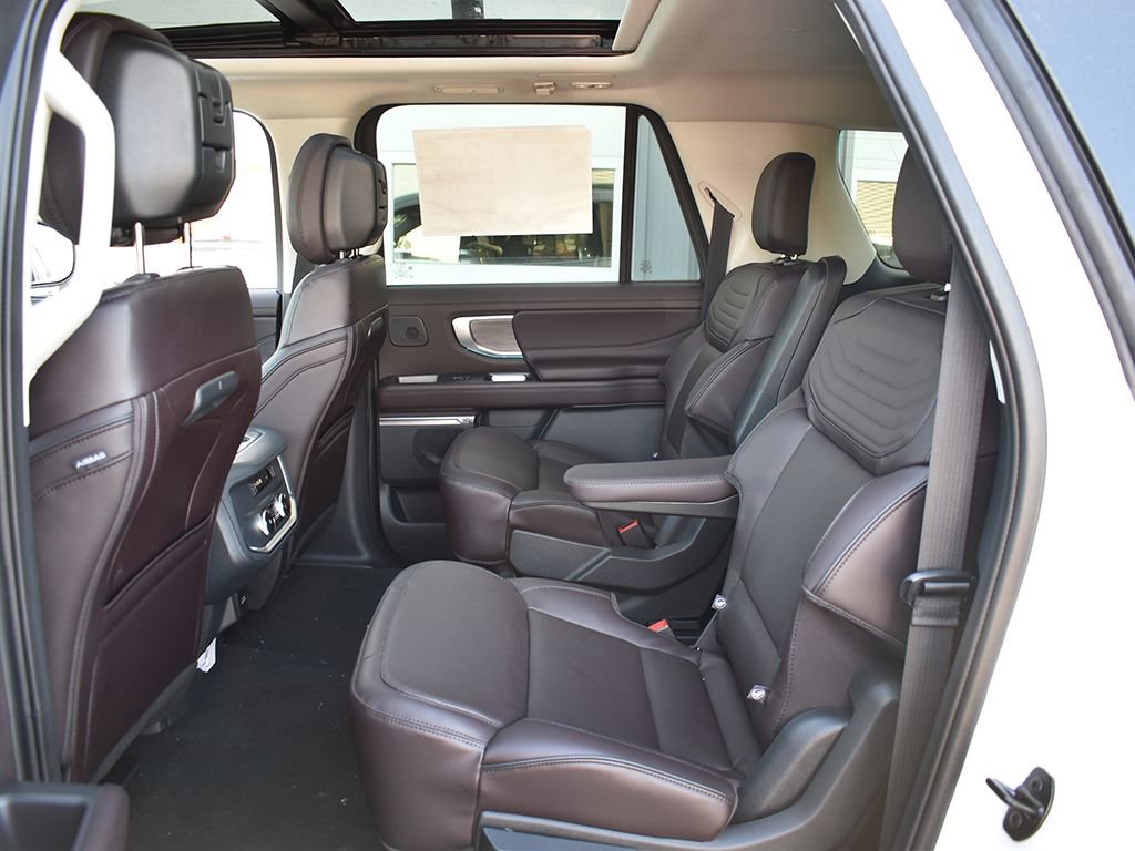 New 2026 Ford Expedition Max Platinum w/ Platinum Ultimate Package image 6