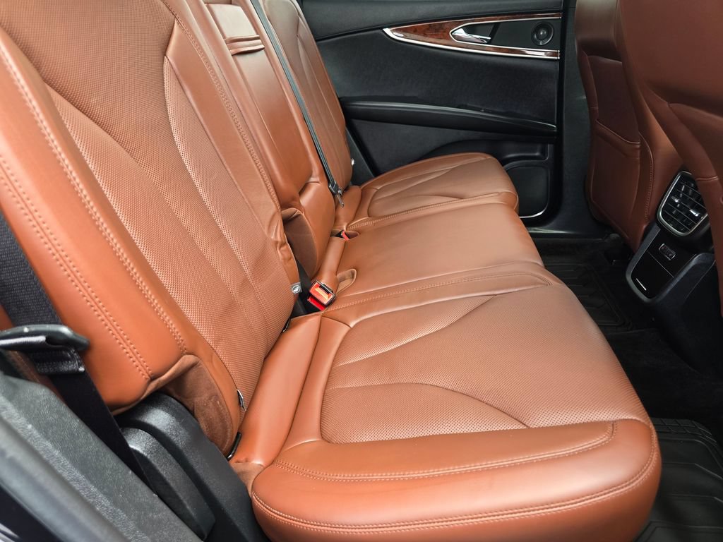 Used 2019 Lincoln Nautilus Reserve w/ Driver Assistance Package AWD/4WD image 14
