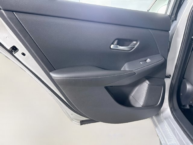 Used 2020 Nissan Sentra SV FWD image 25