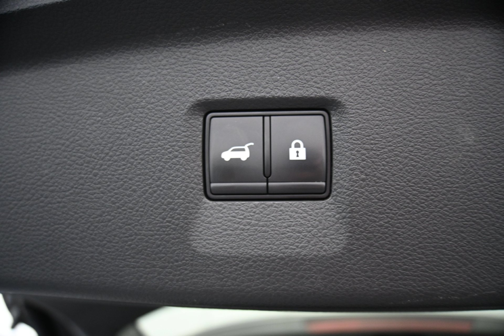 Used 2024 INFINITI QX60 Sensory AWD/4WD image 24