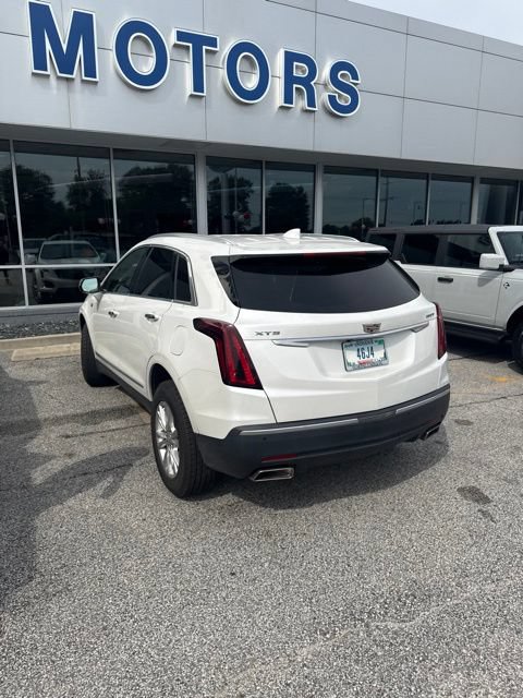 Used 2021 Cadillac XT5 Luxury w/ LPO, Floor Liner Package FWD image 3