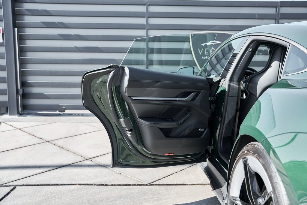 Used 2025 Porsche Taycan Turbo S w/ Premium Package image 28