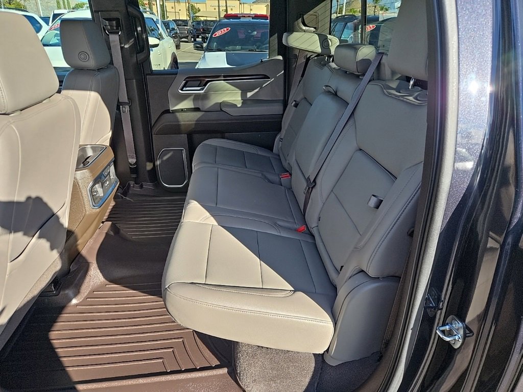 Used 2022 GMC Sierra 1500 SLT w/ SLT Convenience Package image 22