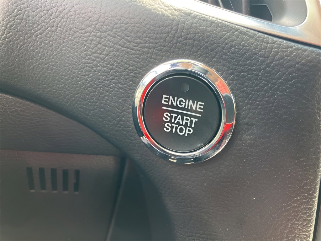 Used 2024 Ford Edge Titanium image 22