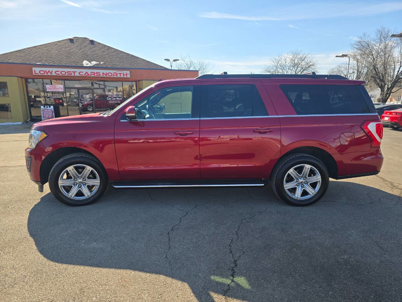 Used 2019 Ford Expedition Max XLT w/ Equipment Group 202A image 3