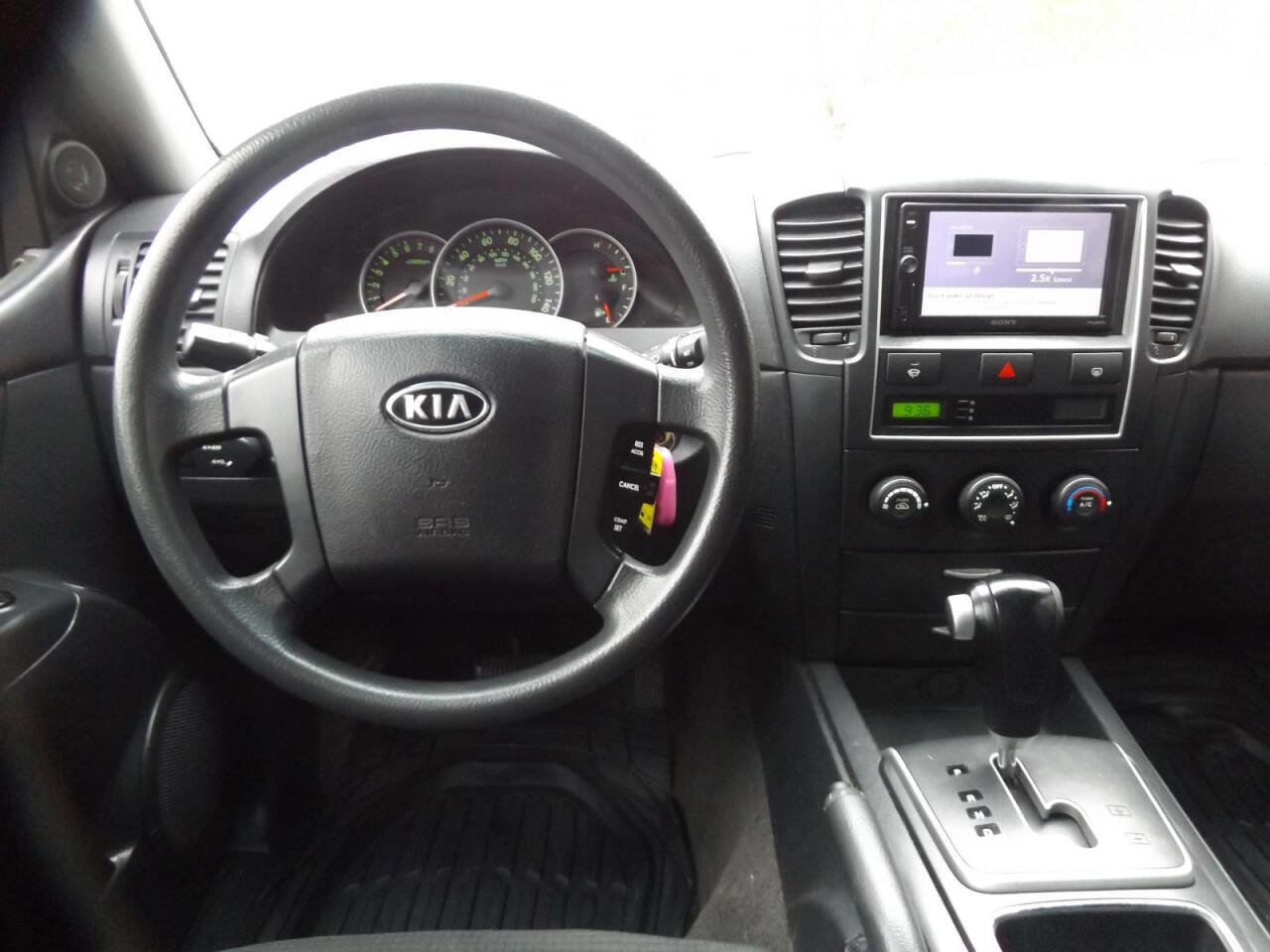 Used 2009 Kia Sorento LX image 13
