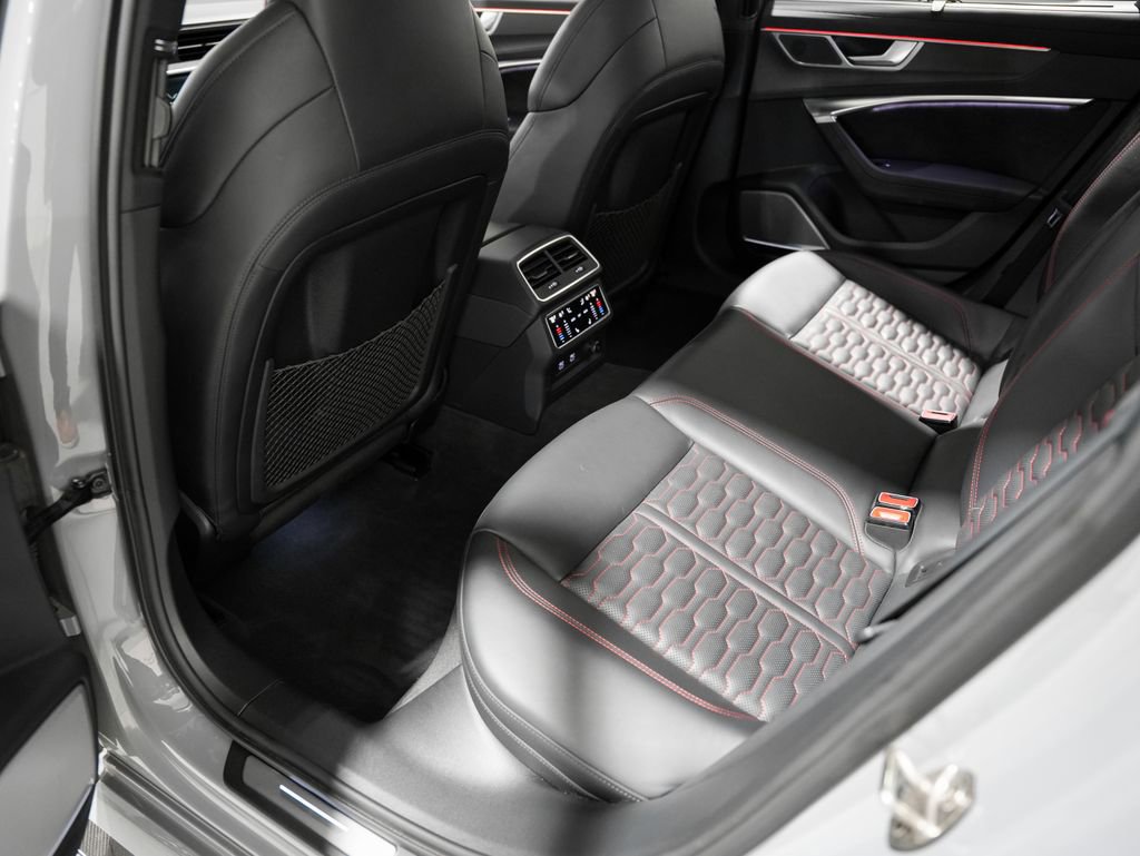 Used 2021 Audi RS 6 w/ Carbon Optic Package AWD/4WD image 26