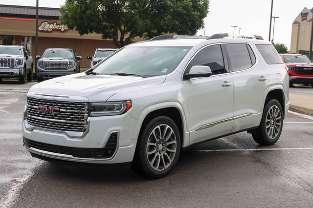 Used 2023 GMC Acadia Denali w/ Denali Technology Package FWD image 6
