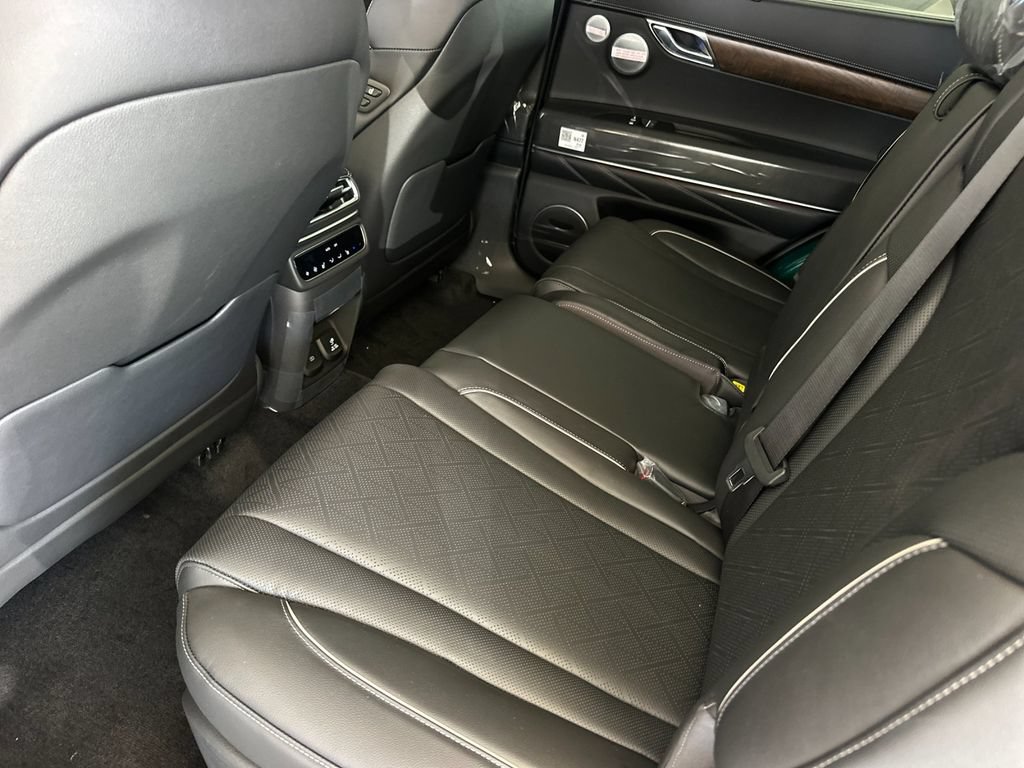 New 2026 Genesis GV80 2.5T Prestige AWD/4WD image 12